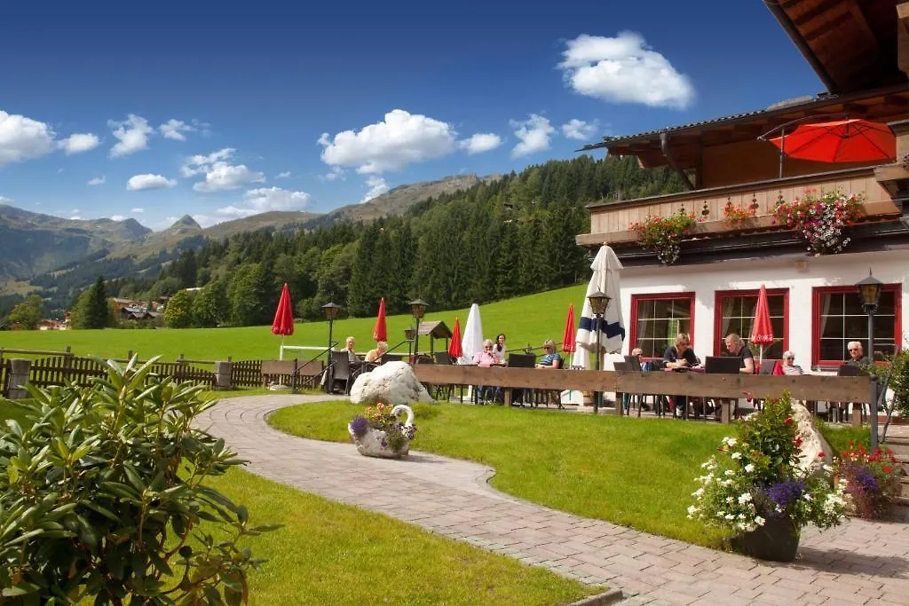 **** Hotel Familienhotel Lengauer Hof Saalbach-Hinterglemm Österreich